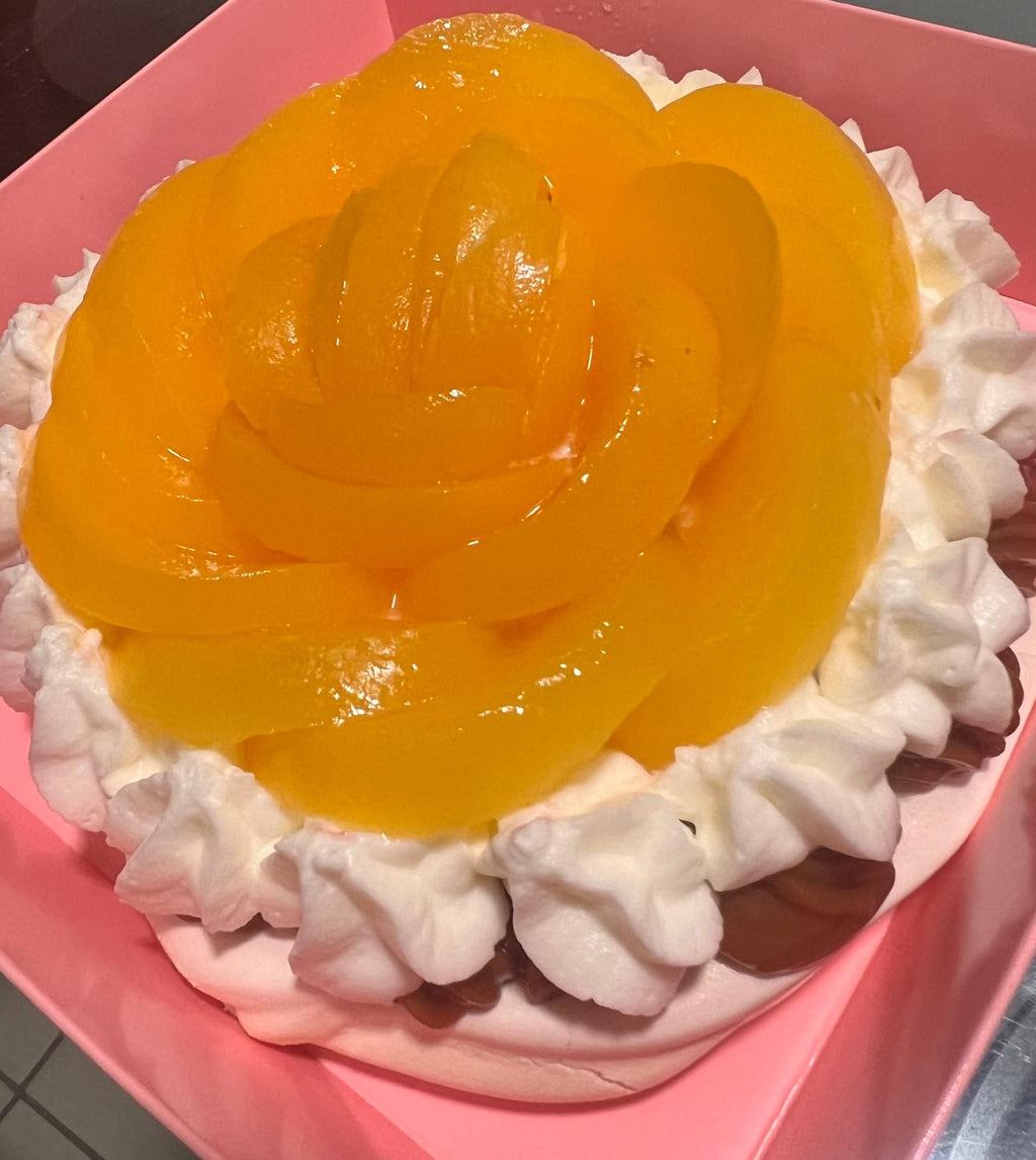 Pavlova Peach