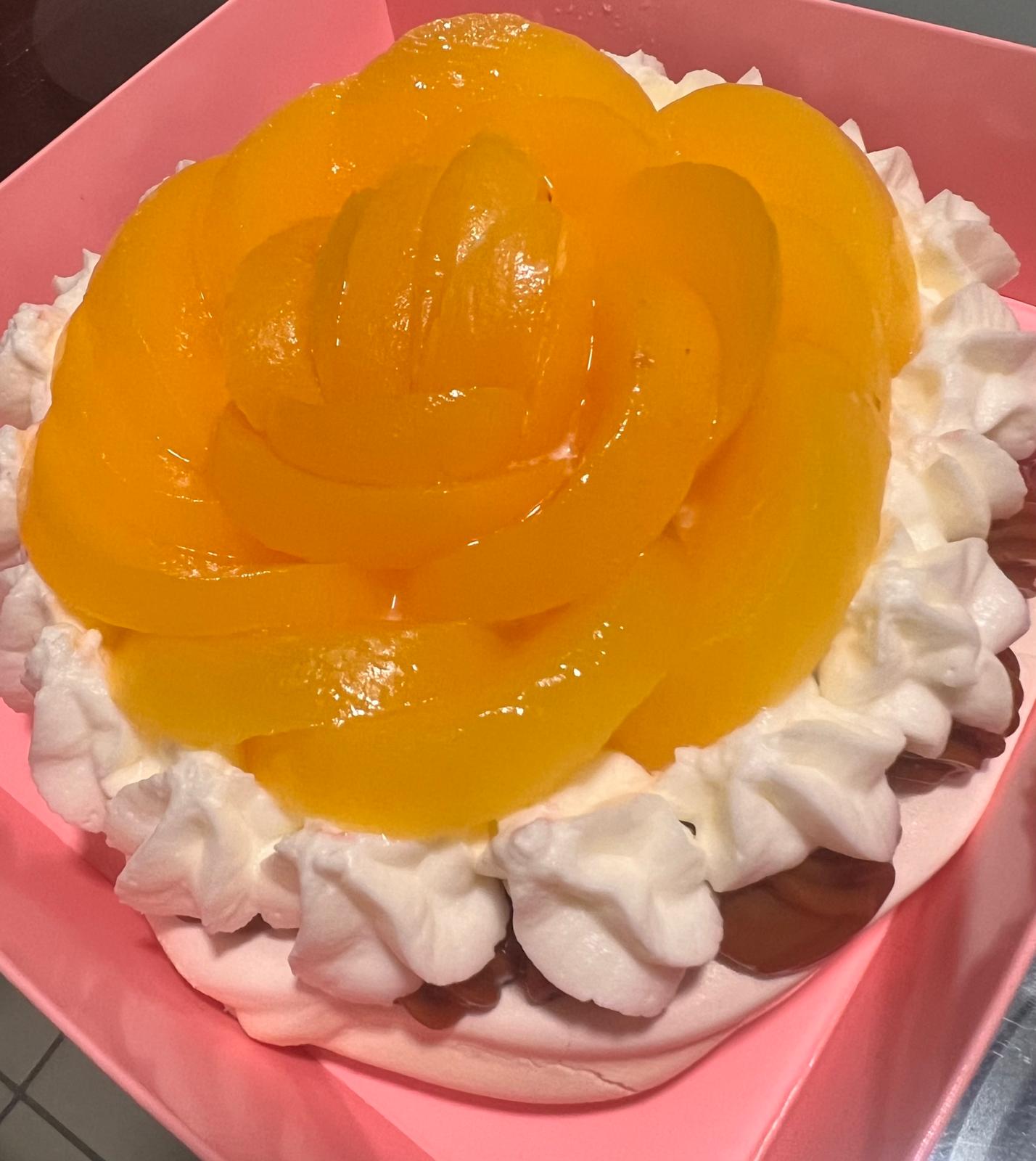 Pavlova Peach